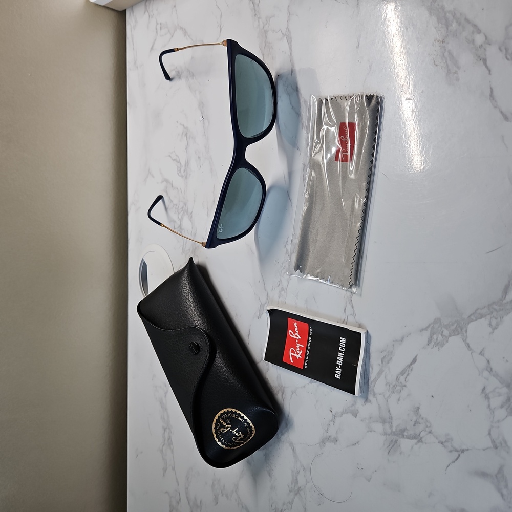 Women's Ray-Ban Sunglasses